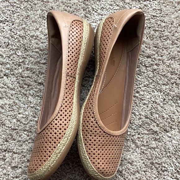 Clarks women’s shoes - Picture 2 of 6